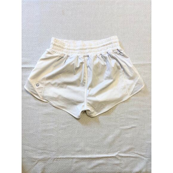 LuluLemon Hotty-Hot High-Rise Lined Shorts 2.5" white - Picture 2 of 7